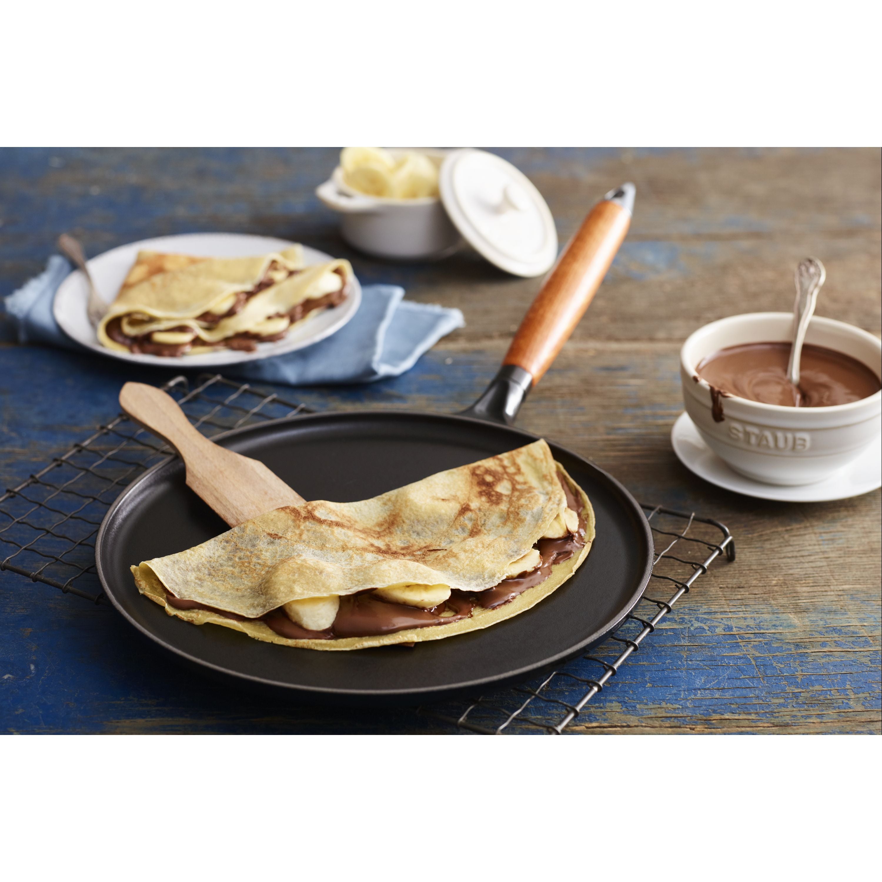 STAUB Pans 28 cm Cast Iron Pancake Pan With Wooden Handle